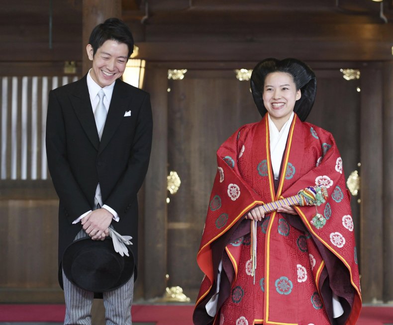 2018-10-29T092705Z_1_LYNXNPEE9S0TN_RTROPTP_4_JAPAN-ROYALS