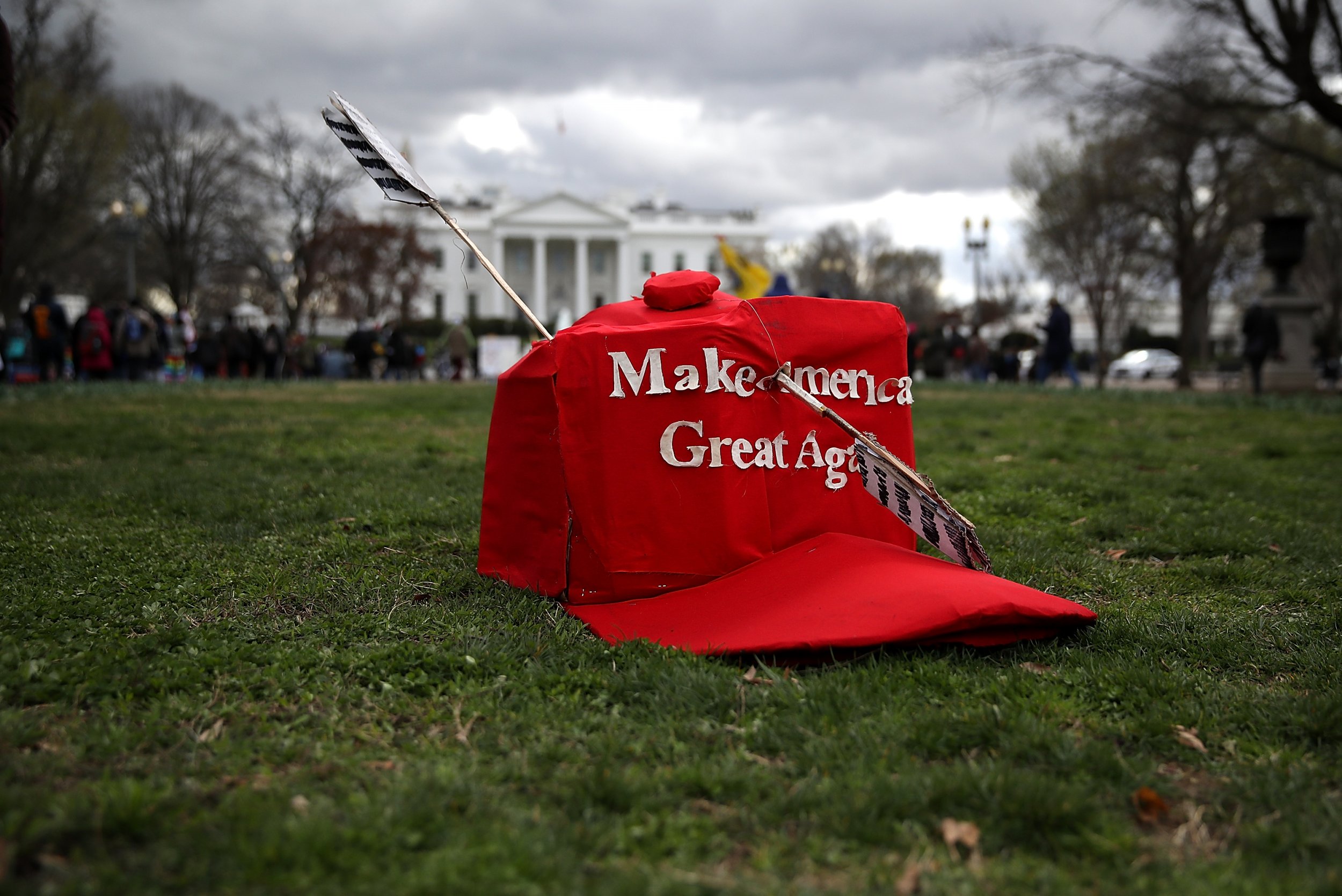 New York Judge Ruled a Wearing a Trump MAGA Hat Can Get You Kicked Out of a  Bar