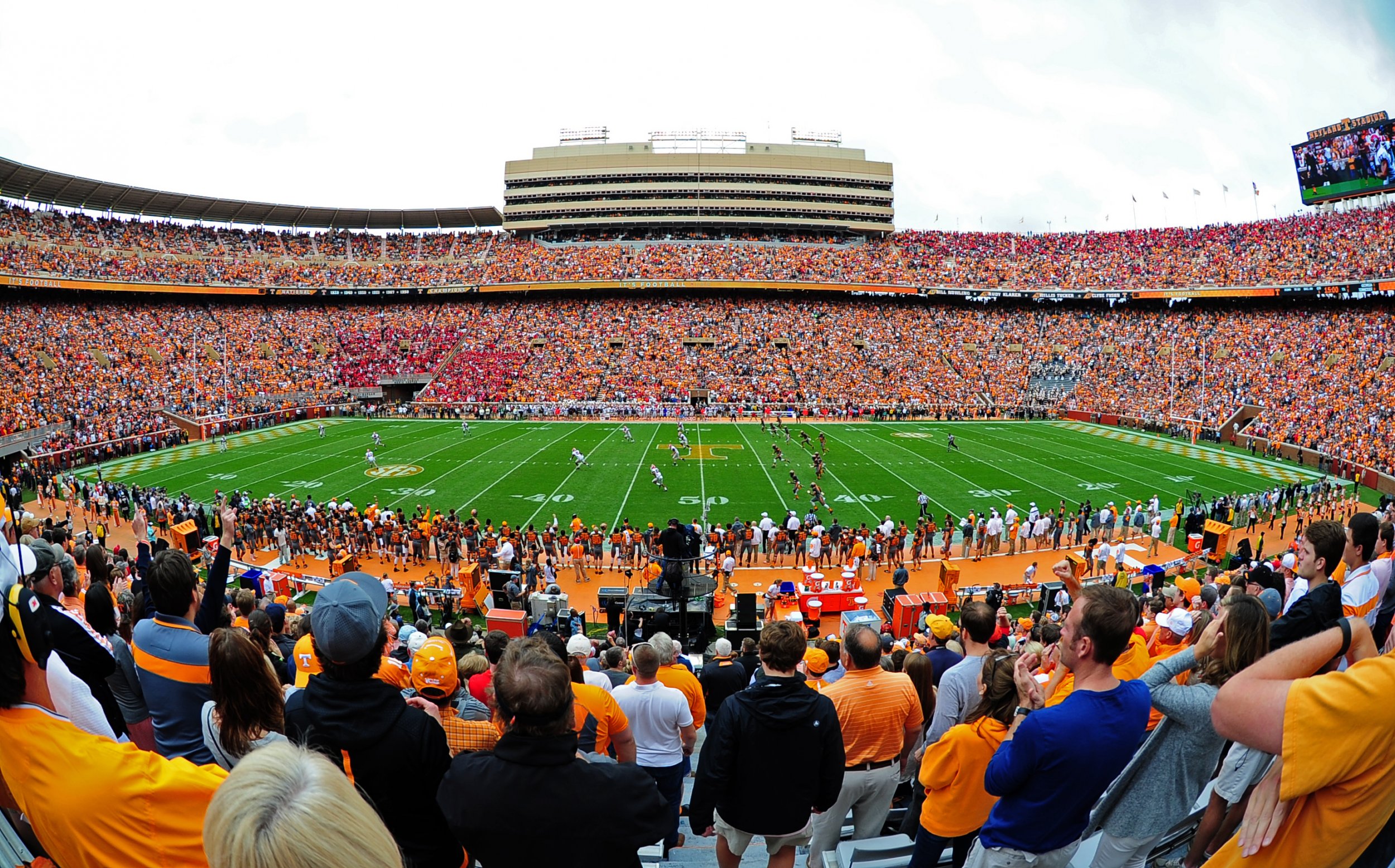 Neyland Stadium renovation plan update approved