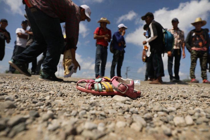 Caravan_Shoe_Pentagon Caravan_Shoe_Pentagon