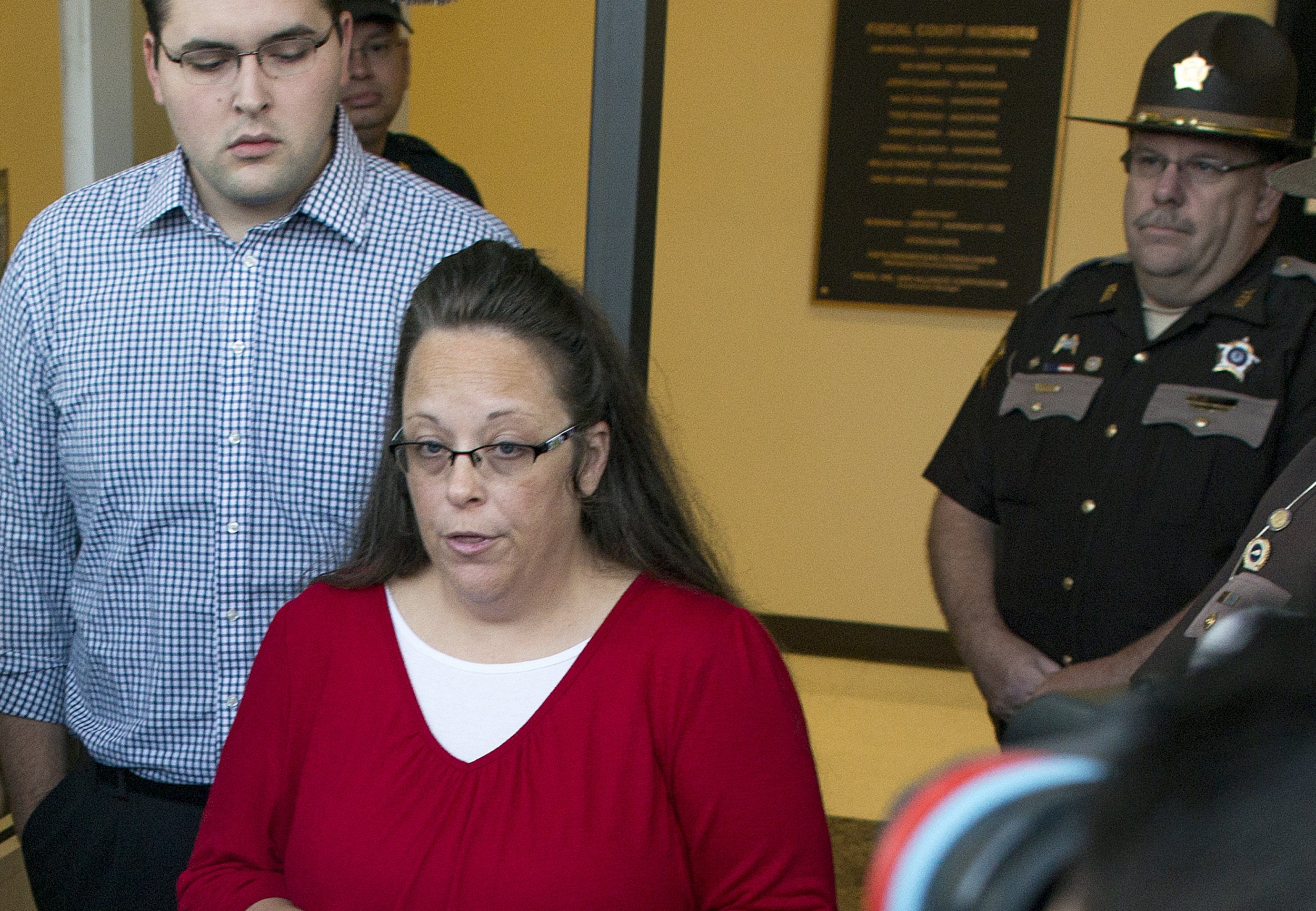 Kim Davis Voted Out As Kentucky County Clerk 3 Years After Being Jailed 4149