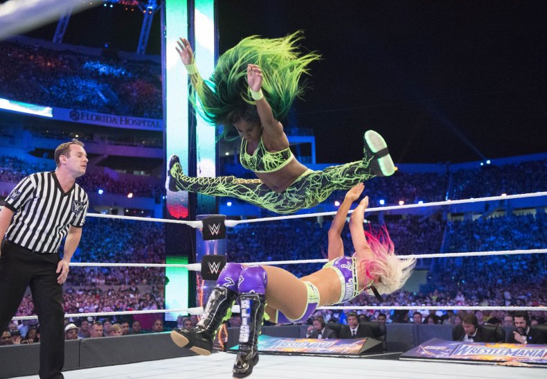 Naomi wwe wrestlemania vs alexa bliss