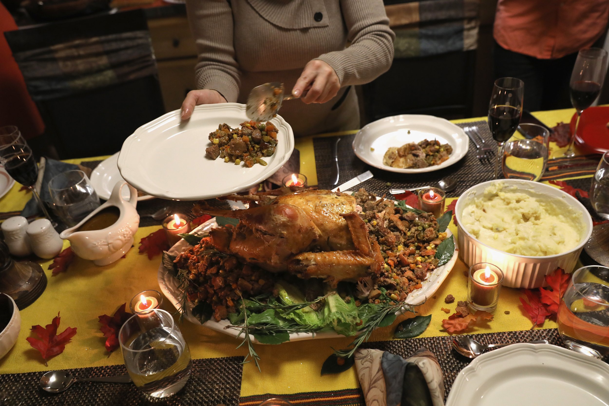 Order thanksgiving dinner online boston market