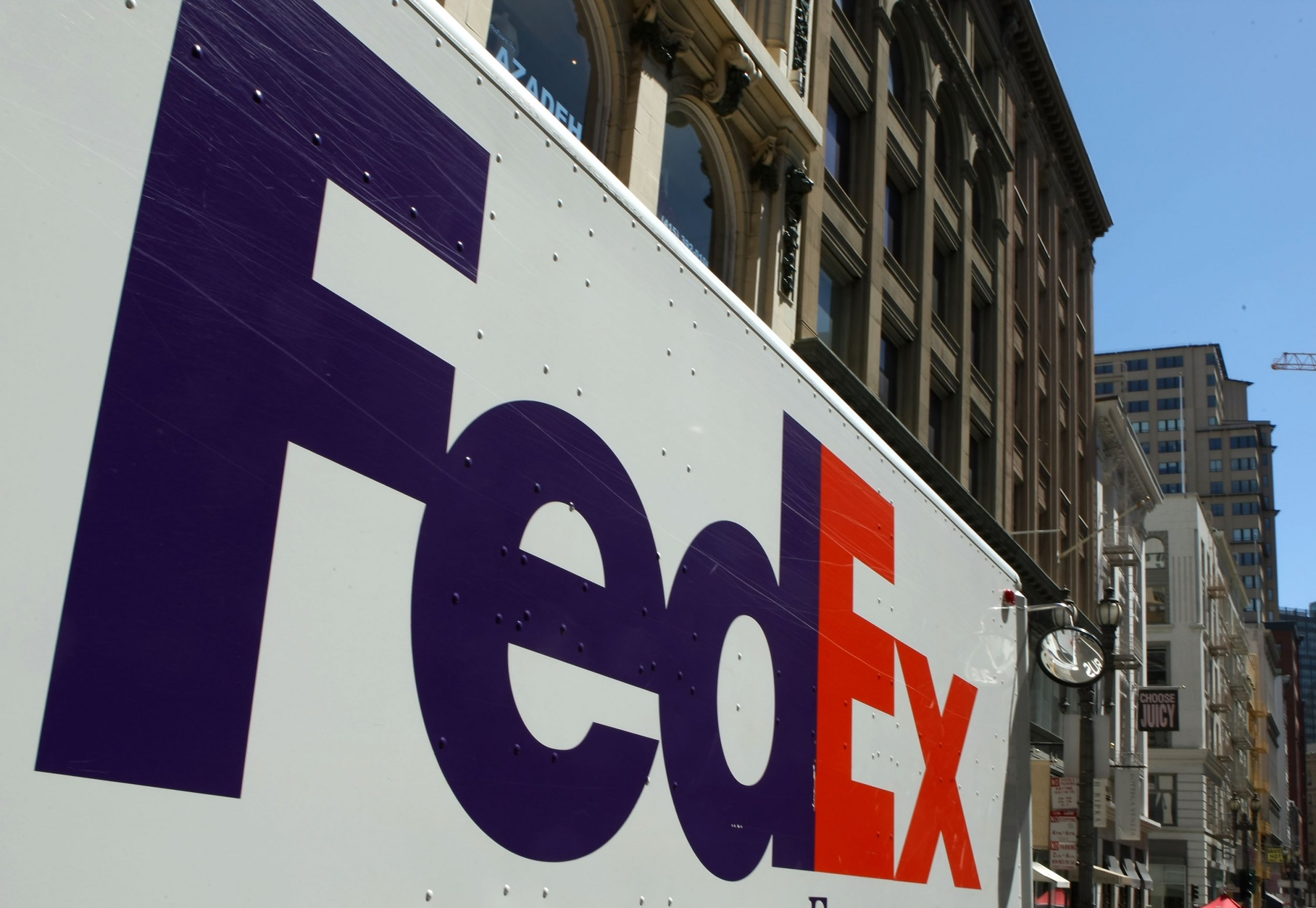 FedEx logo