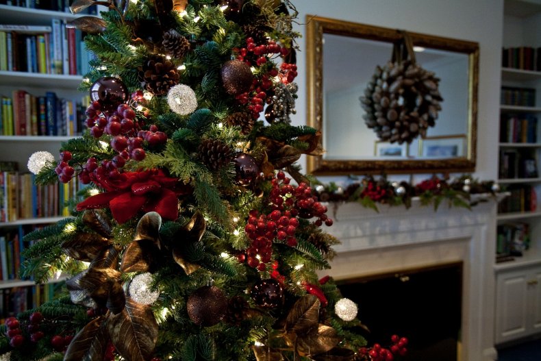 christmas tree inside house christmas tree inside house