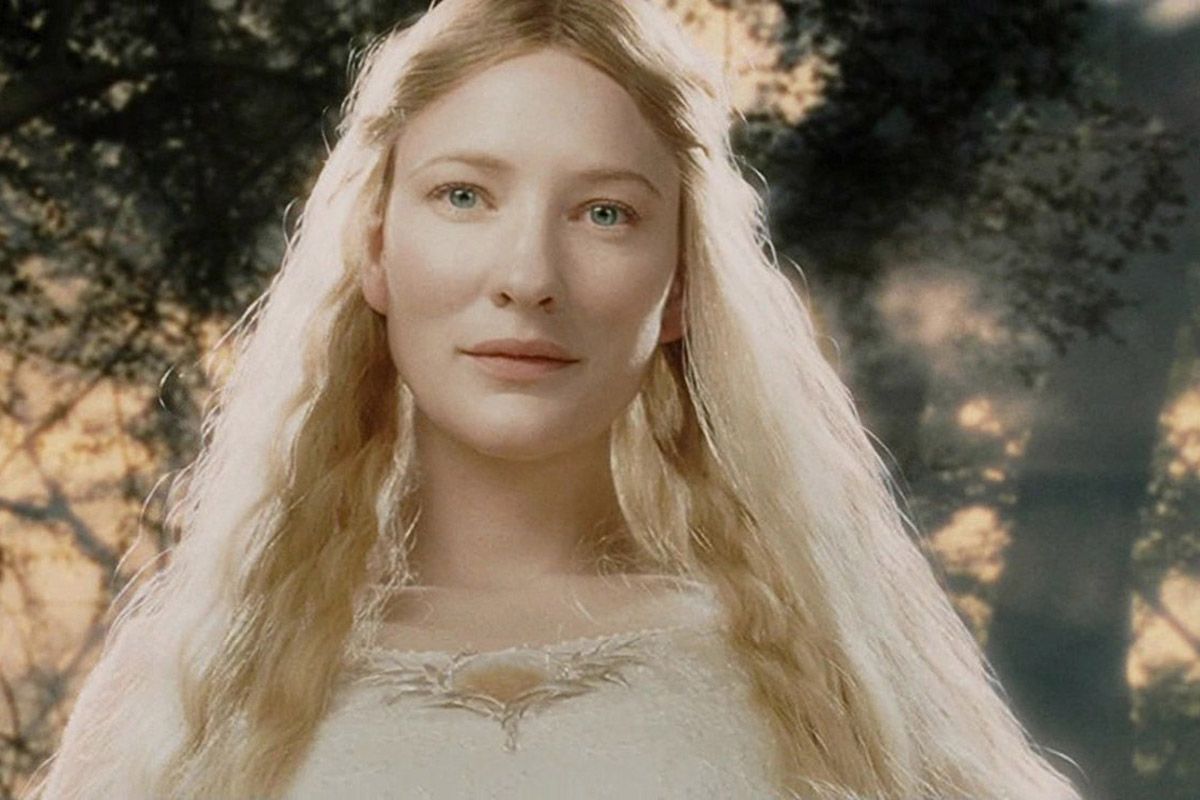 Download Cate Blanchett As Galadriel With Frodo Wallpaper | Wallpapers.com