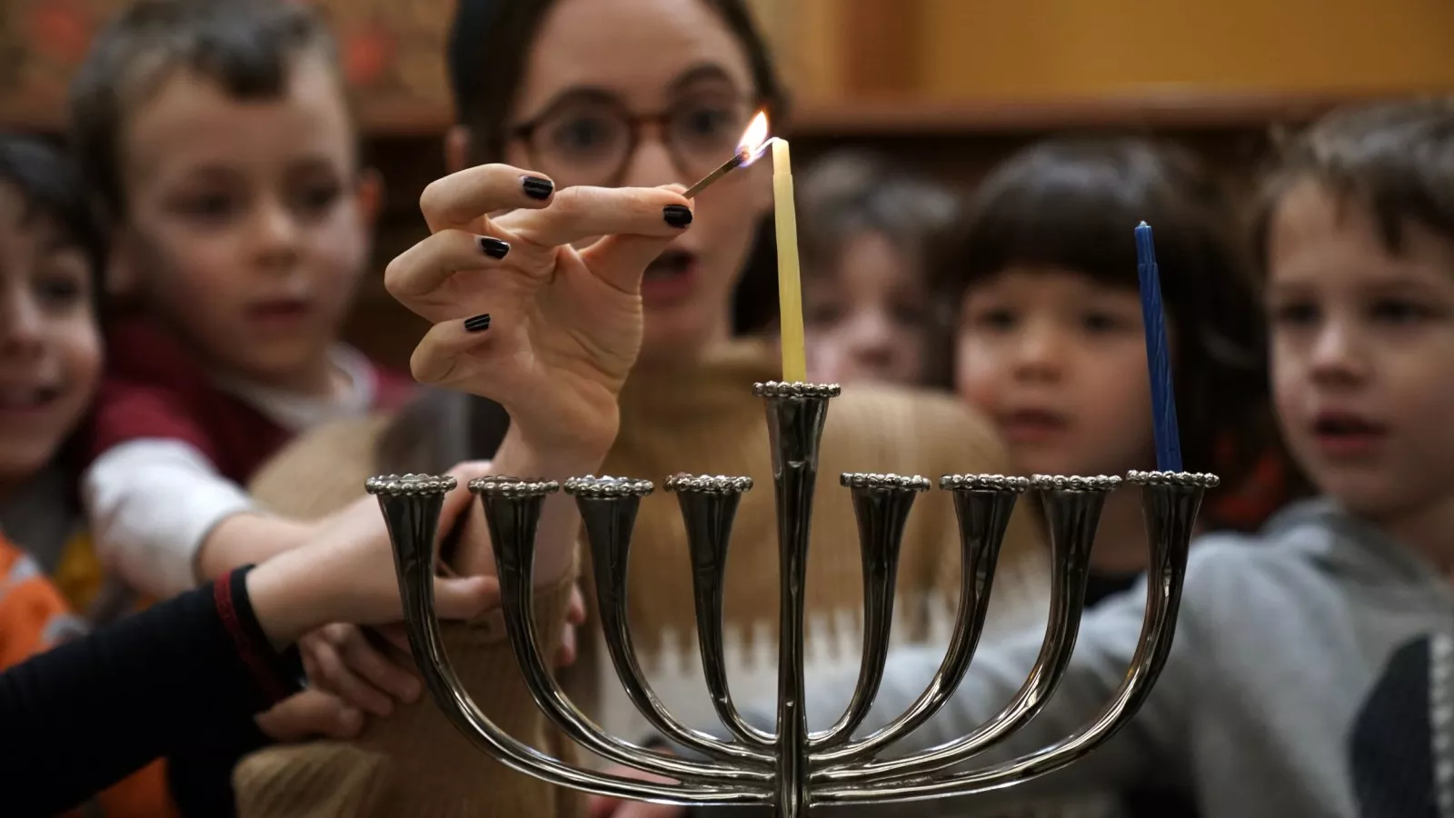 Chanukah or Hanukkah? What Is The Correct Spelling of the Festival of  Lights?