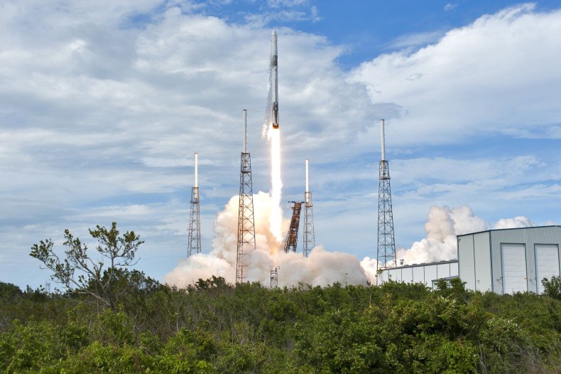 SpaceX-CRS-14-Launch-on-Pad
