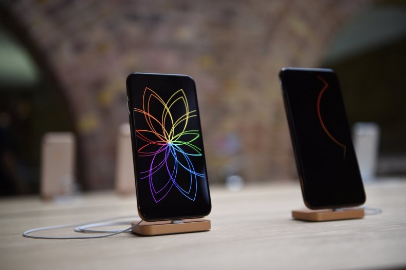 iphone xr on display