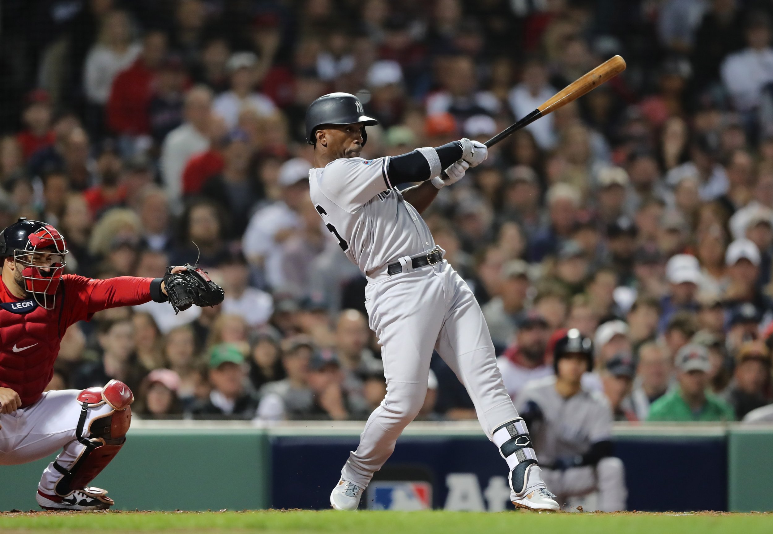 McCutchen 1st Hit Of MLB Season, As NL DH, With No. 21 Patch