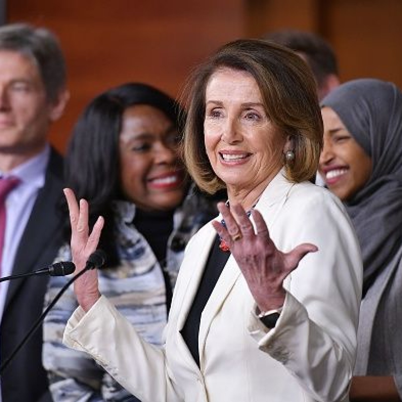 Nancy Pelosi Agrees To Term Limits As House Speaker If Elected Next Month Nancy Pelosi Agrees To Term Limits As House Speaker If Elected Next Month