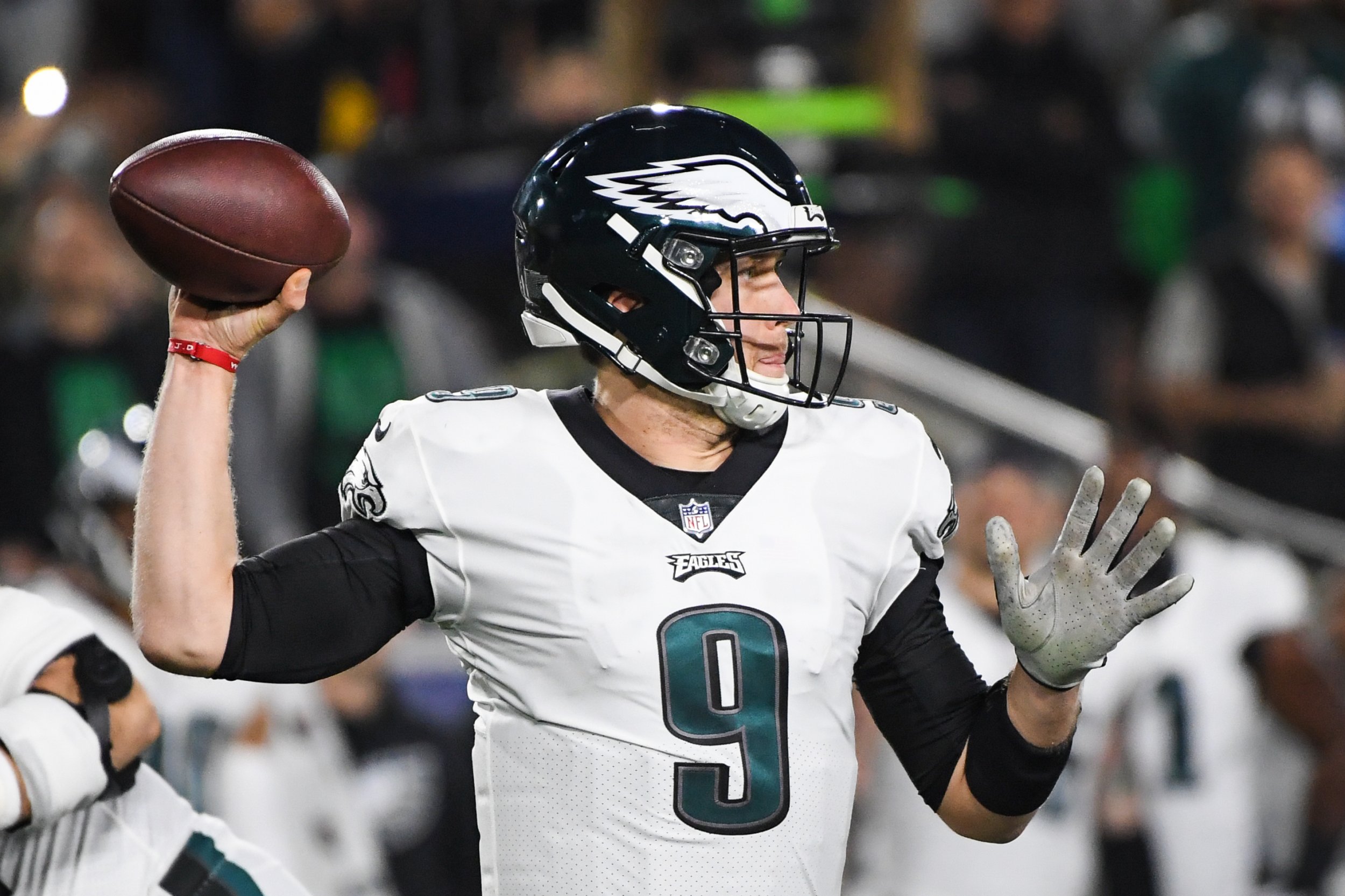 Sunday Hot Takes: Philadelphia Eagles Should Play Carson Wentz