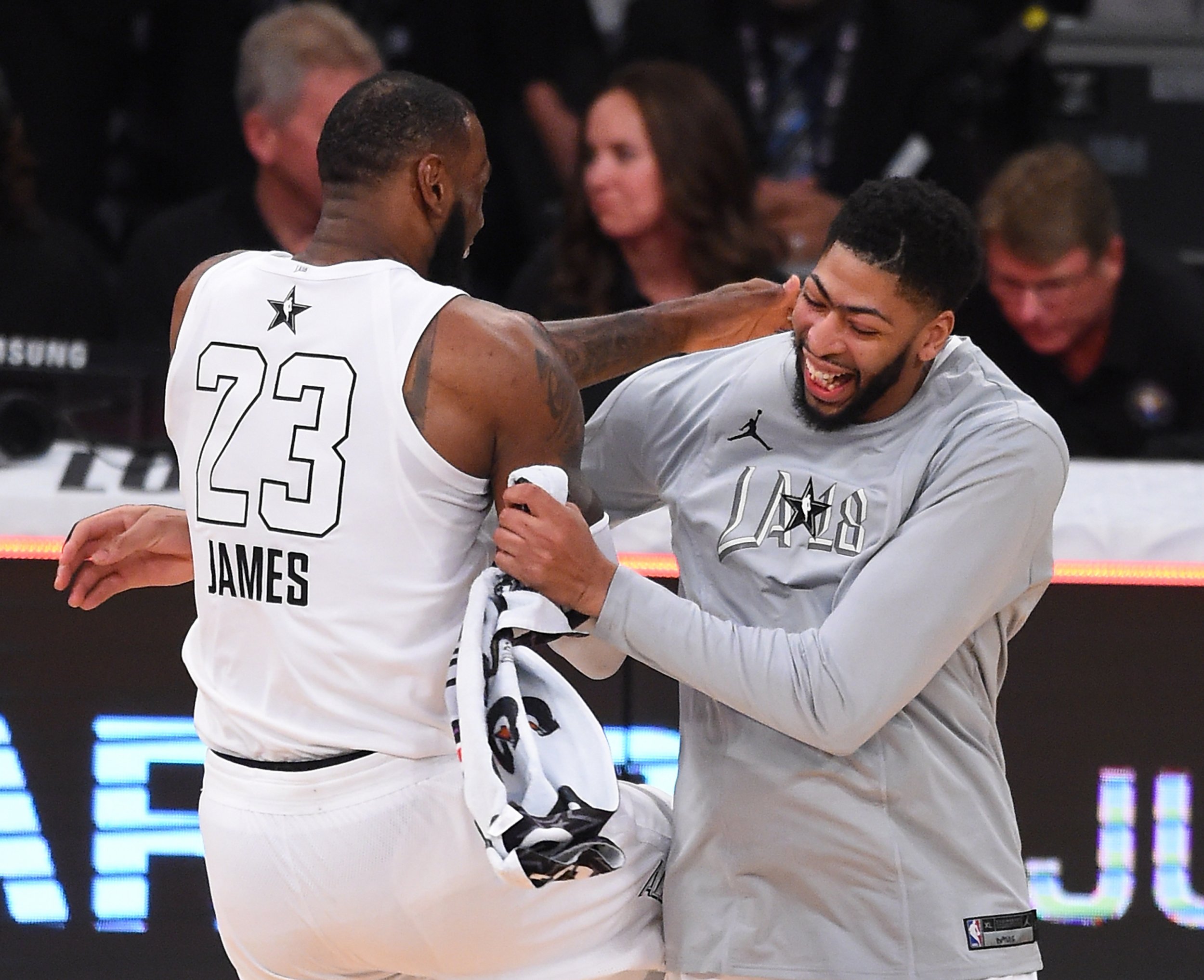 LeBron James, Anthony Davis to wait a season for jersey number swap