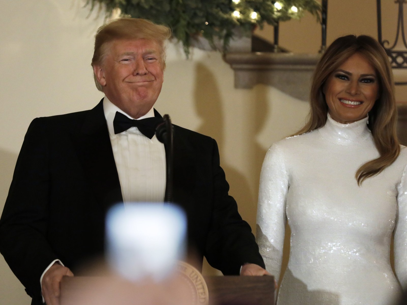 Are Post Offices Social Security Closed On Christmas Eve Trump Signs Executive Order For Holiday Christmas Eve Trump Usps 2021