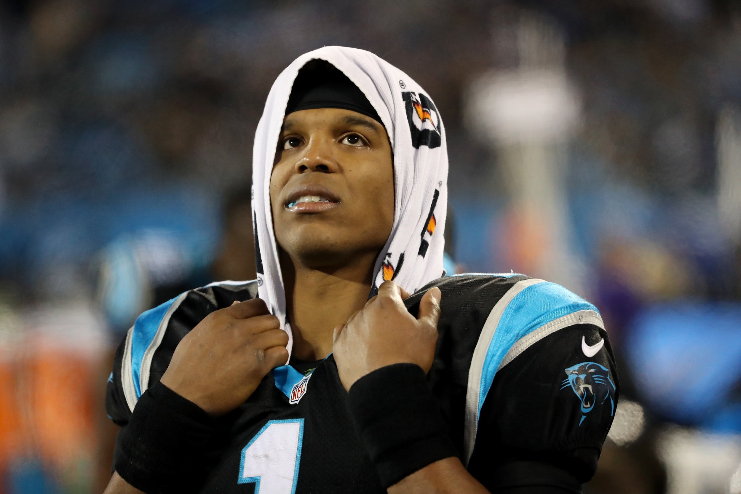 Cam Newton benched, Patriots offense flounders in lackluster 24-3