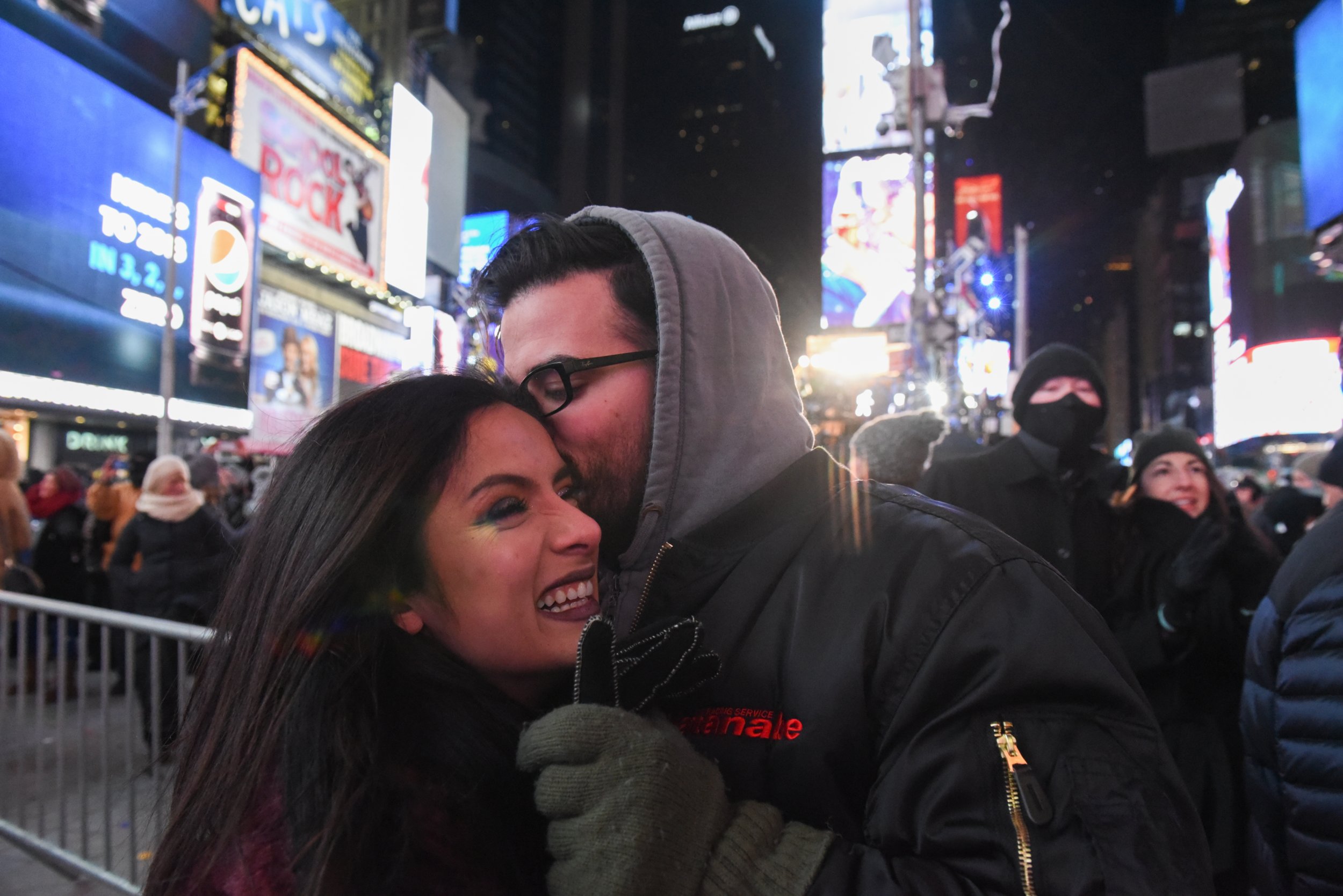 nyc live stream new year's eve