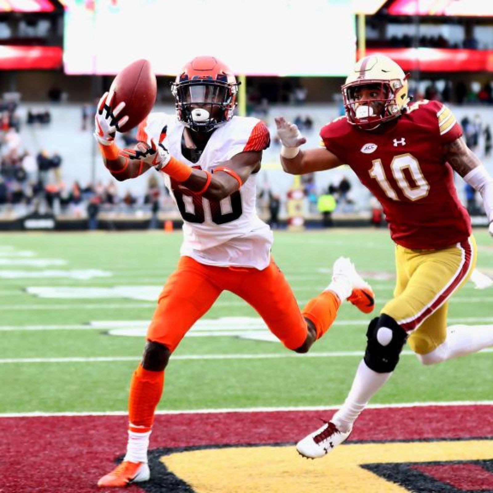 College Football Bowl Tv Schedule What Time Tv Channel Is The Camping World Bowl West Virginia Vs Syracuse Prediction And Odds