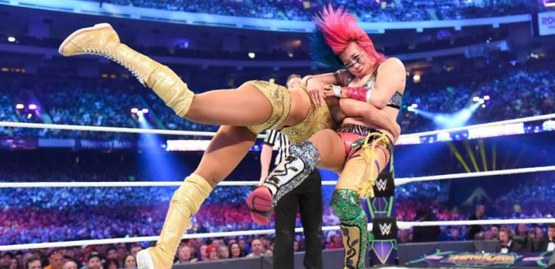 Charlotte-Spears-Asuka-WrestleMania-34 wwe
