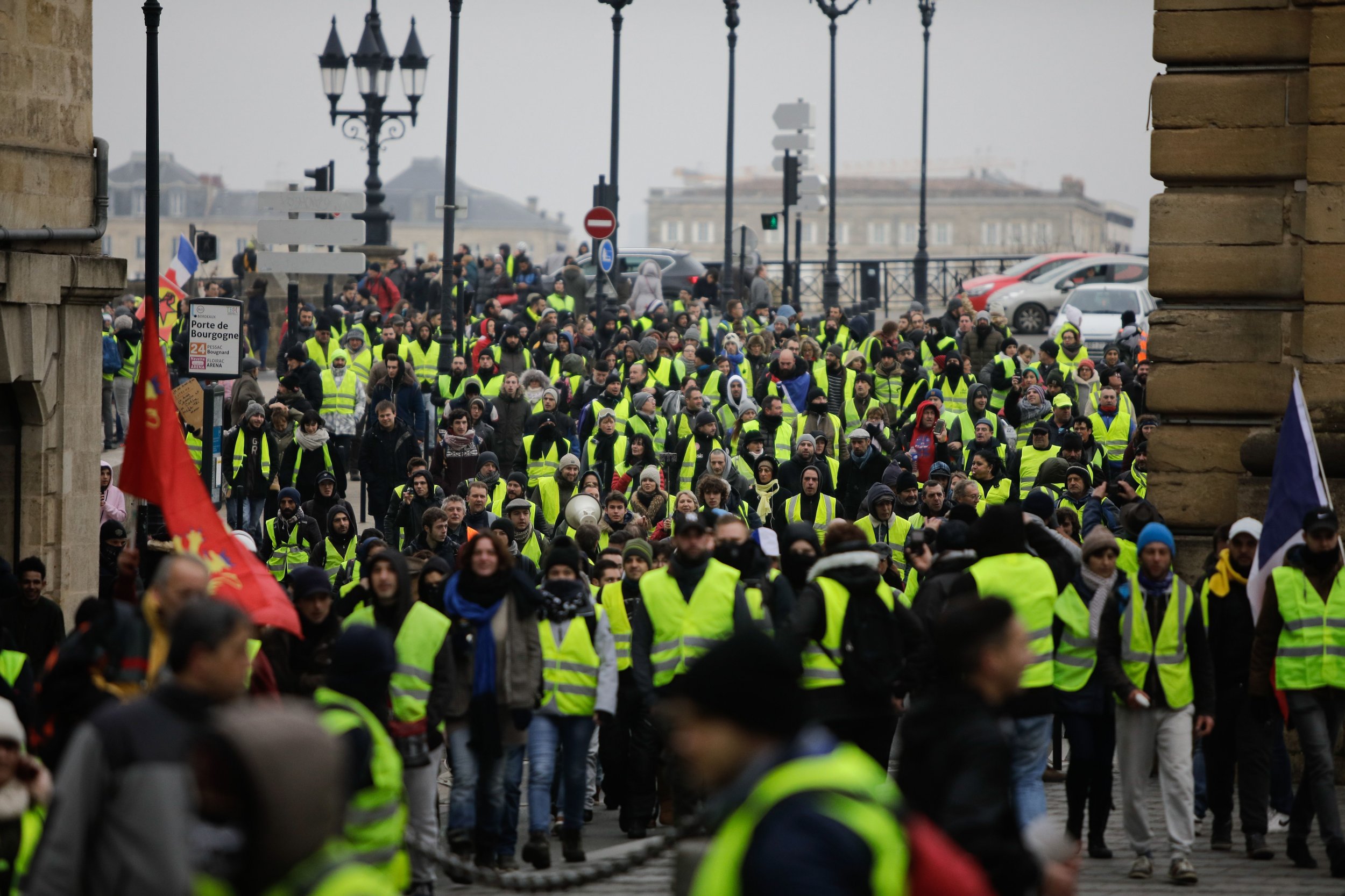 Gilets jaunes yellow vest Bordeaux France 