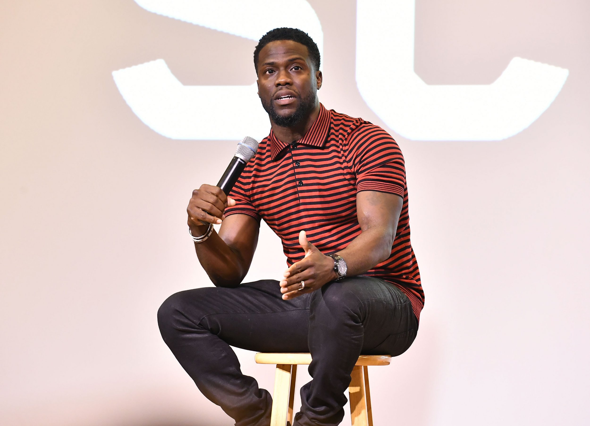 Kevin Hart Tussles With CNN's Don Lemon Over 'Redskins