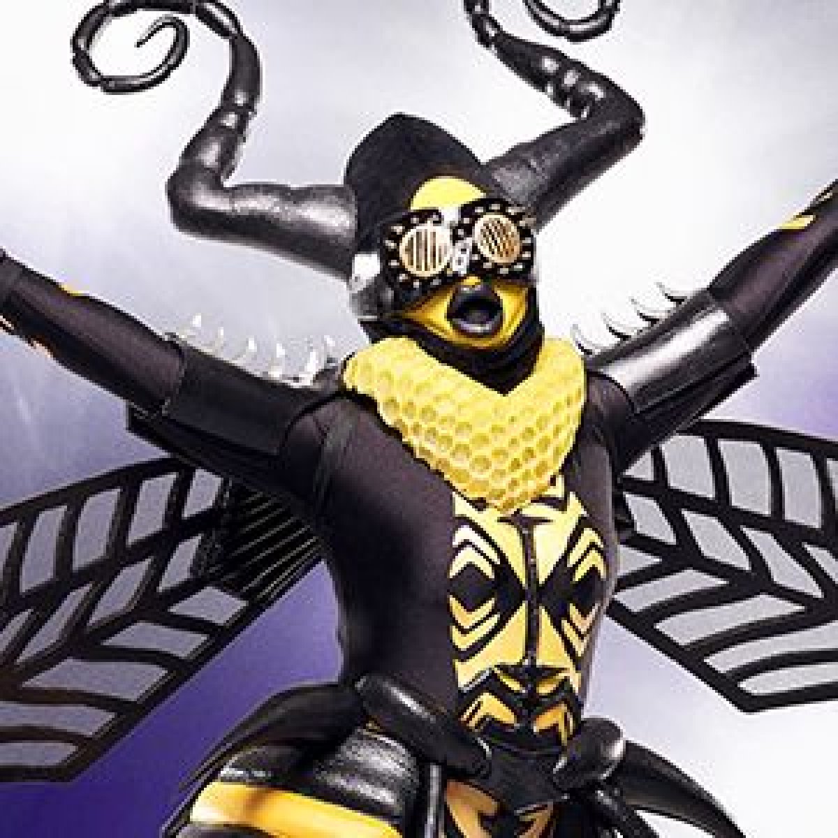the masked singer season 1 episode 2 spoilers recap who is the bee which singers unmasked so far when to watch how to watch what channel what time