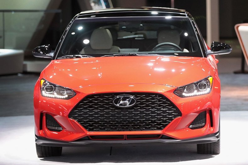 12 Hyundai Veloster