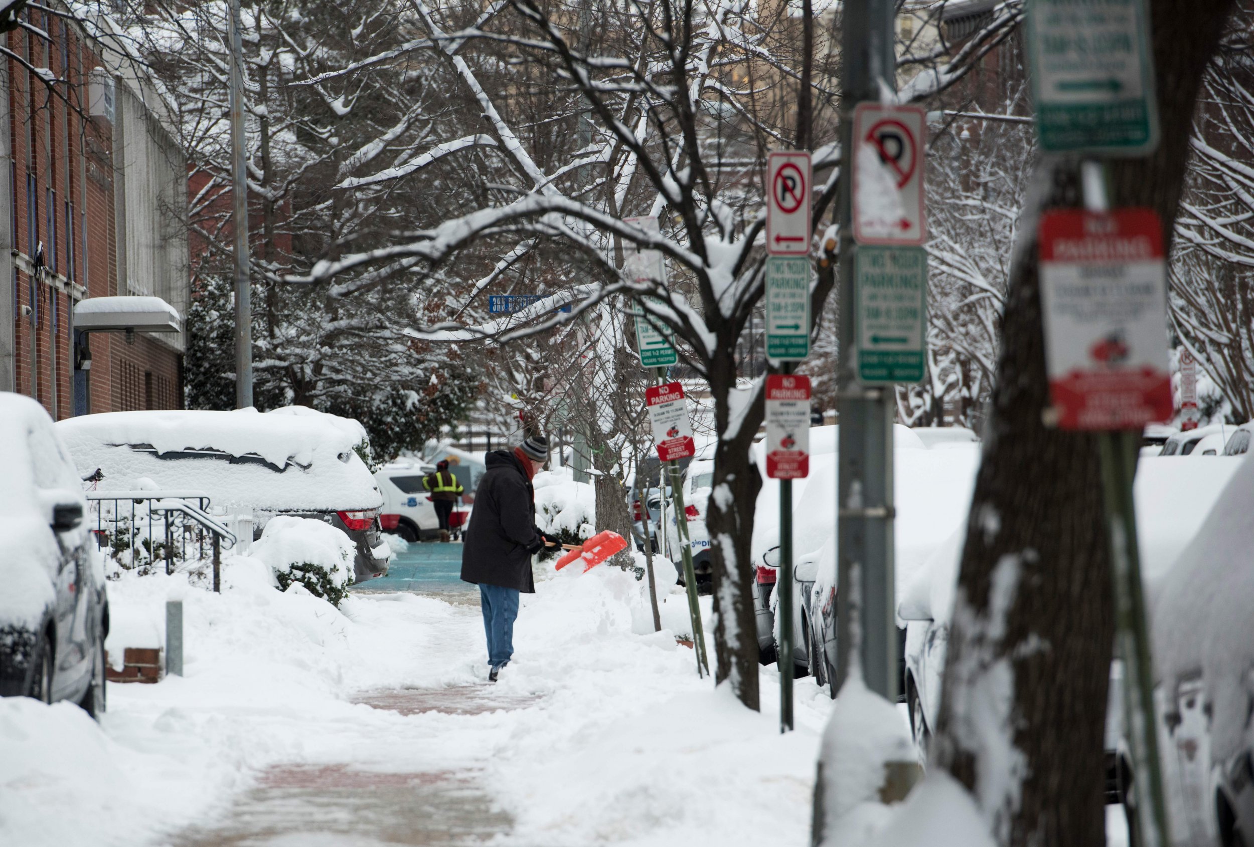 snow in dc 