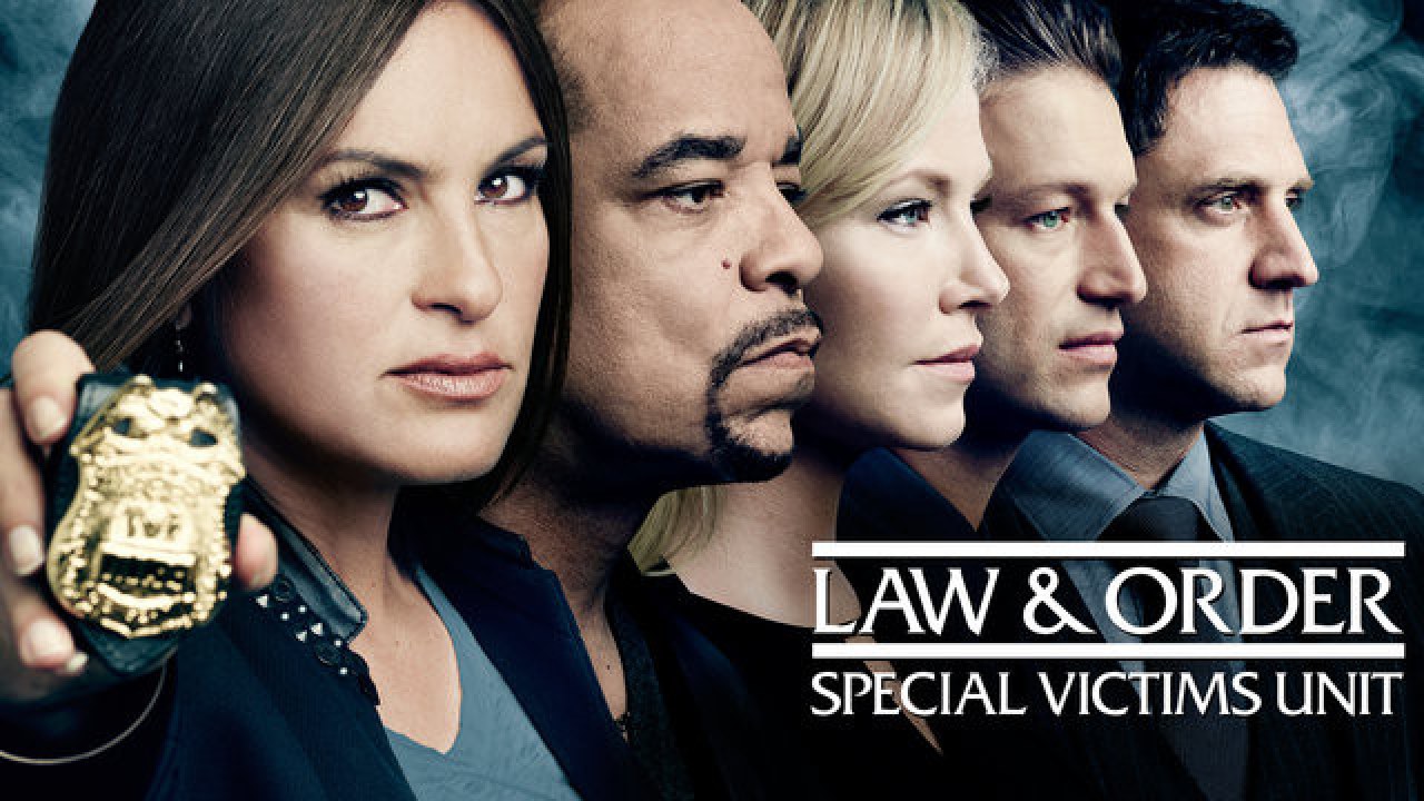 Svu r29static kudrow laonsb Law And Order Svu New Season Premiere Date - Law And Order Svu Recap