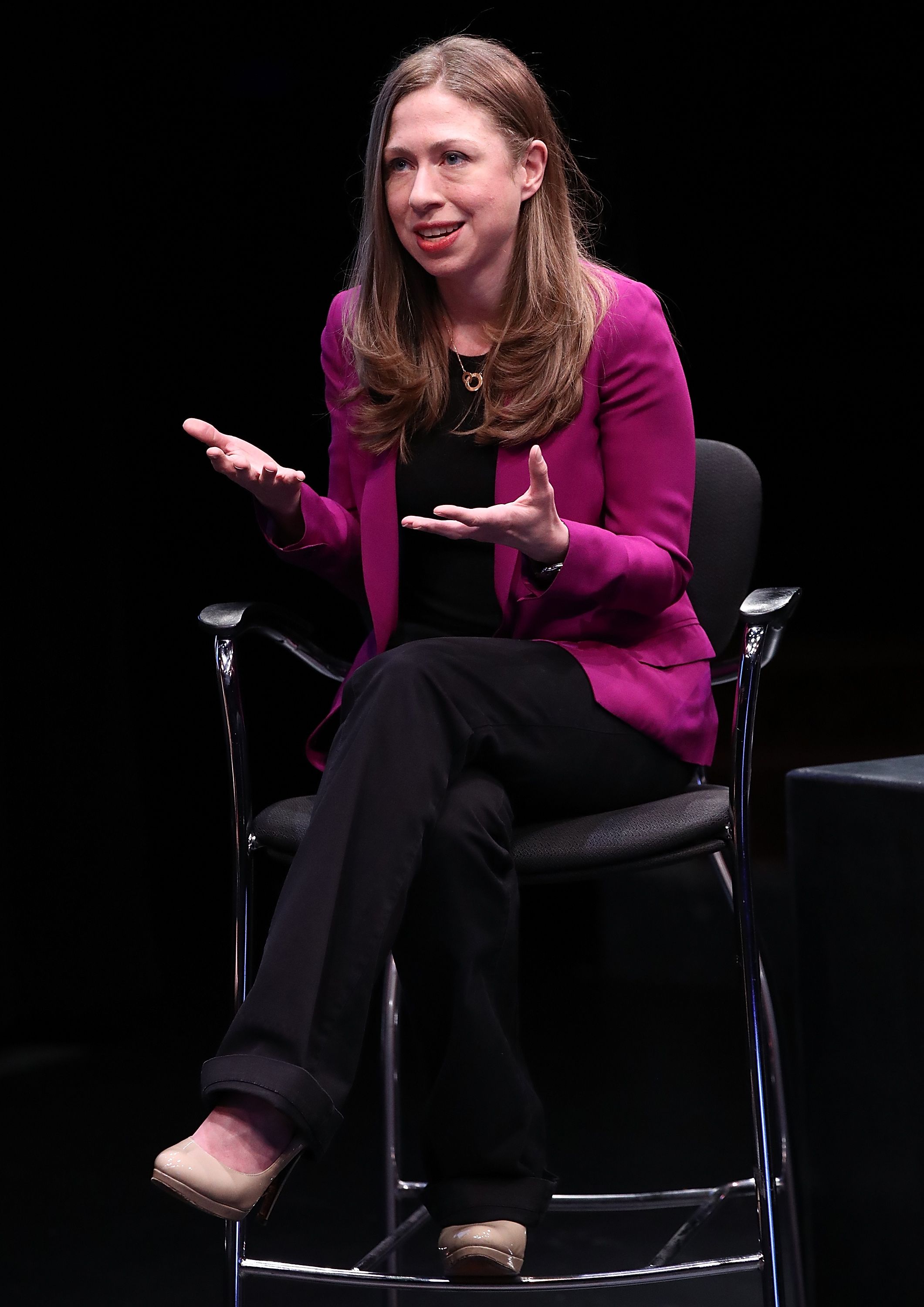 Chelsea Clinton Reveals She's Pregnant With Third Baby at ...