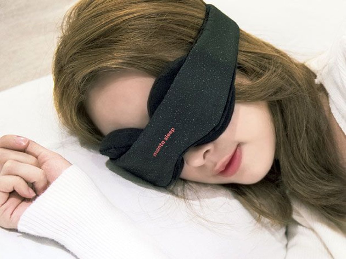 Products for a Better Nights Sleep - Manta Sleep Mask & Blackout Stickers