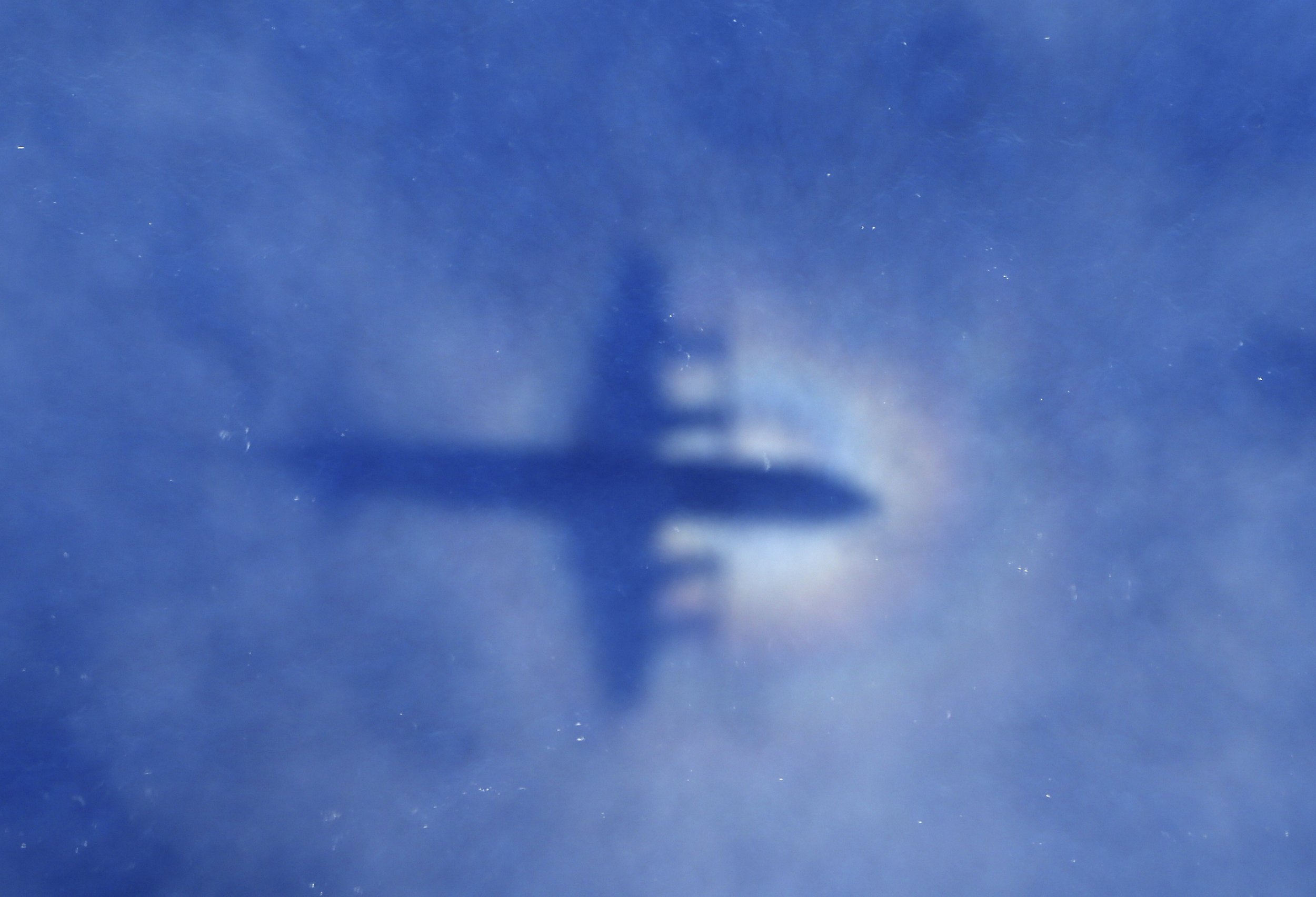 Plane searching for MH370