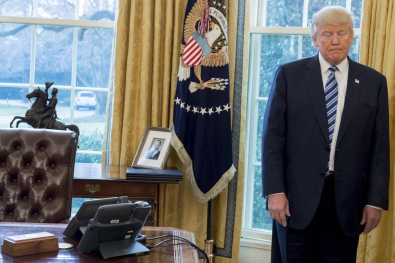 donald, trump, schedule, twitter, pence, intelligence