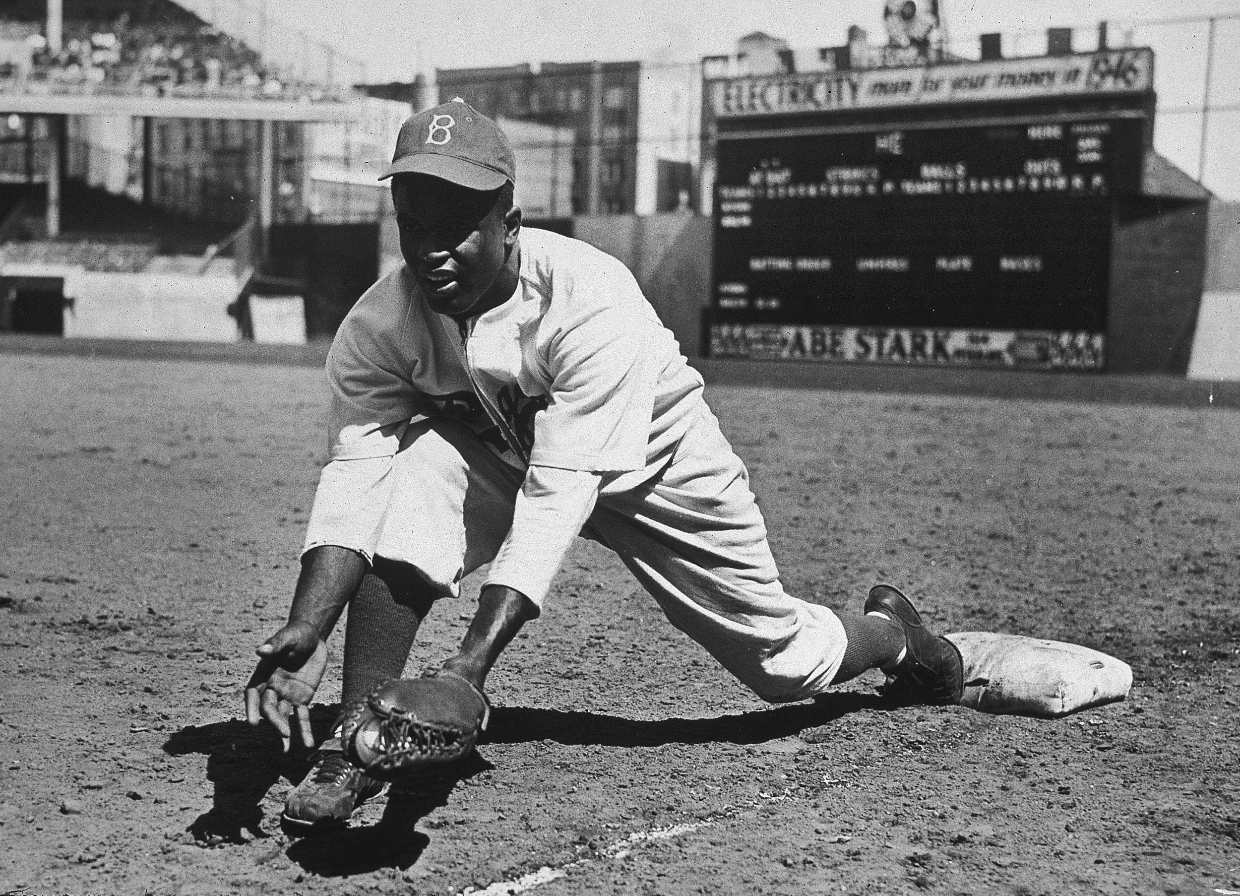 Hall of Famer Jackie Robinson dies from a heart attack at the age