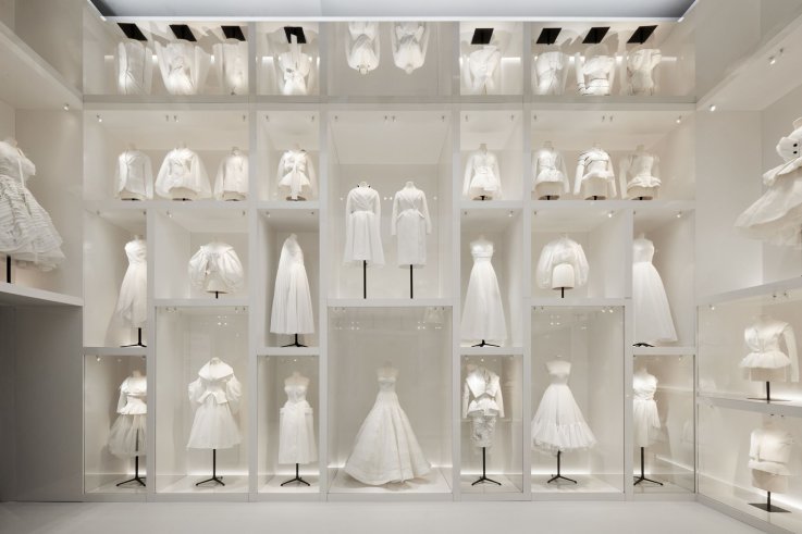 Christian Dior Designer of Dreams victoria albert museum