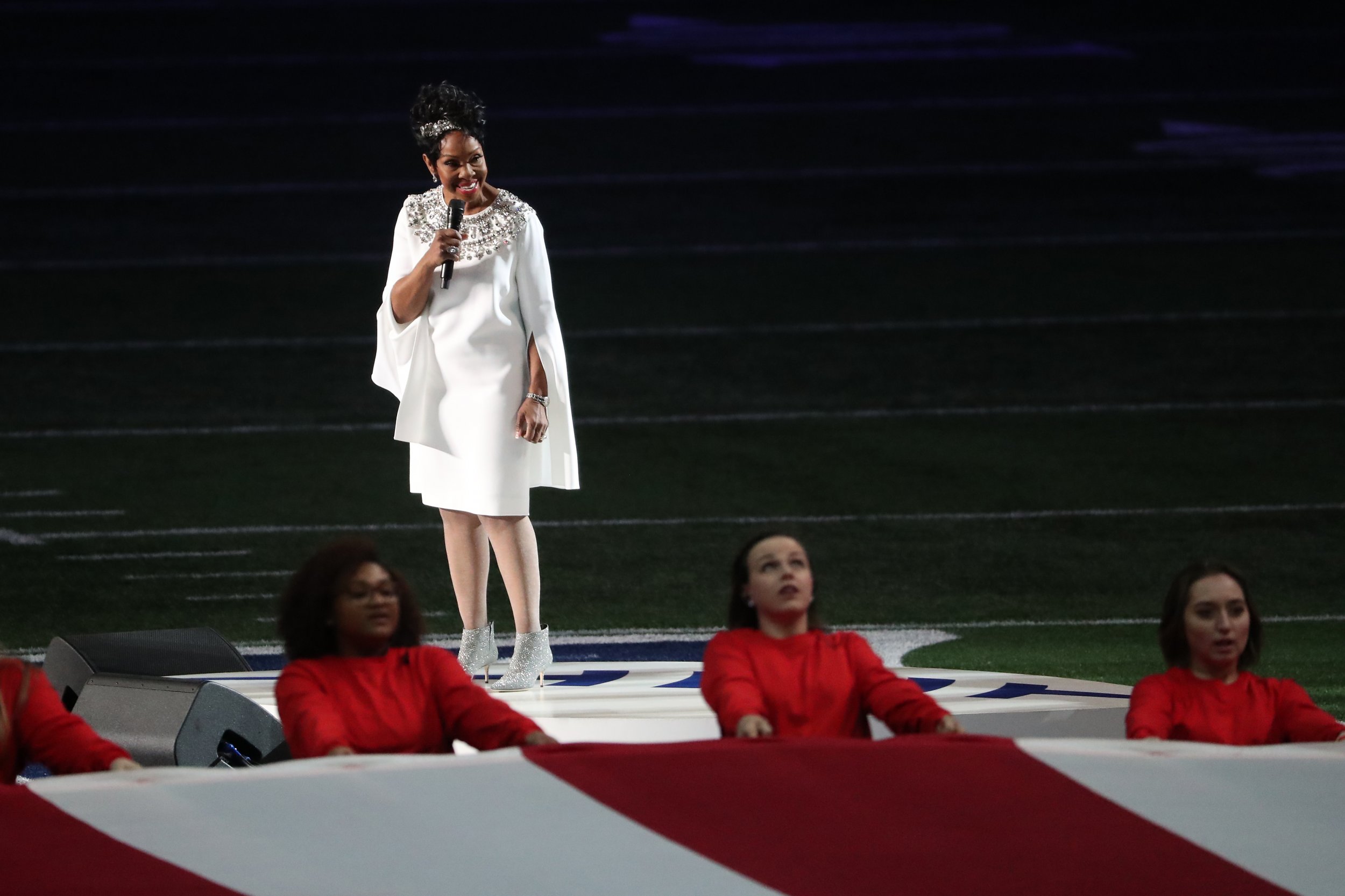 $1 Million Wagered on Length of Gladys Knight's Rendition of National ...