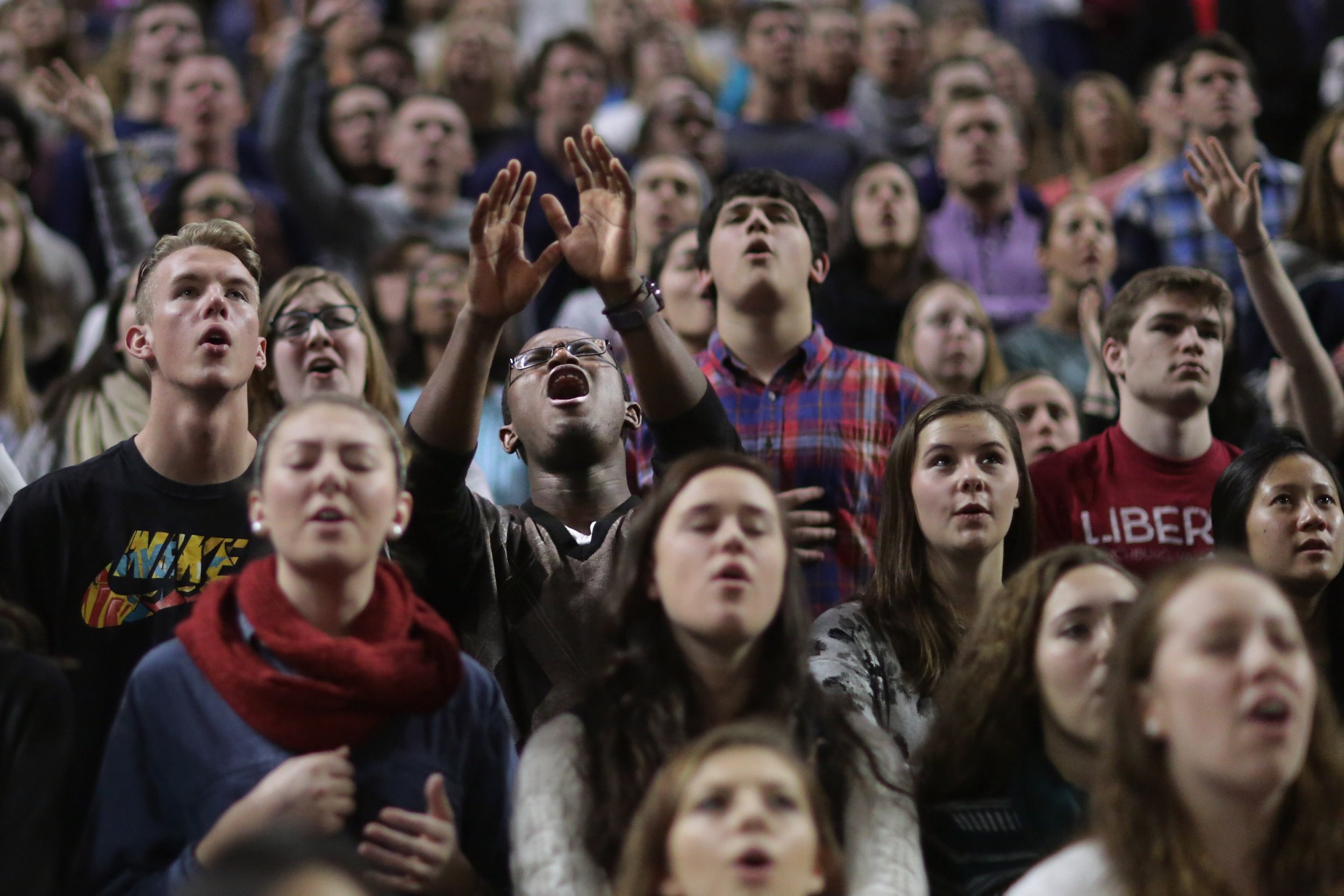 students pray iowa