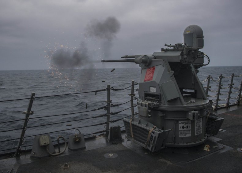 USSCarneyFiresGunBlackSea