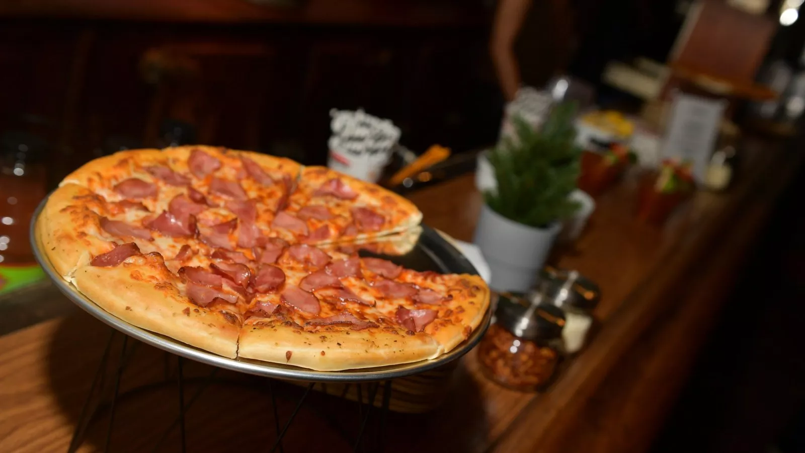 National Pizza Day 2019 Deals: Pizza Hut, Domino's and Other ...