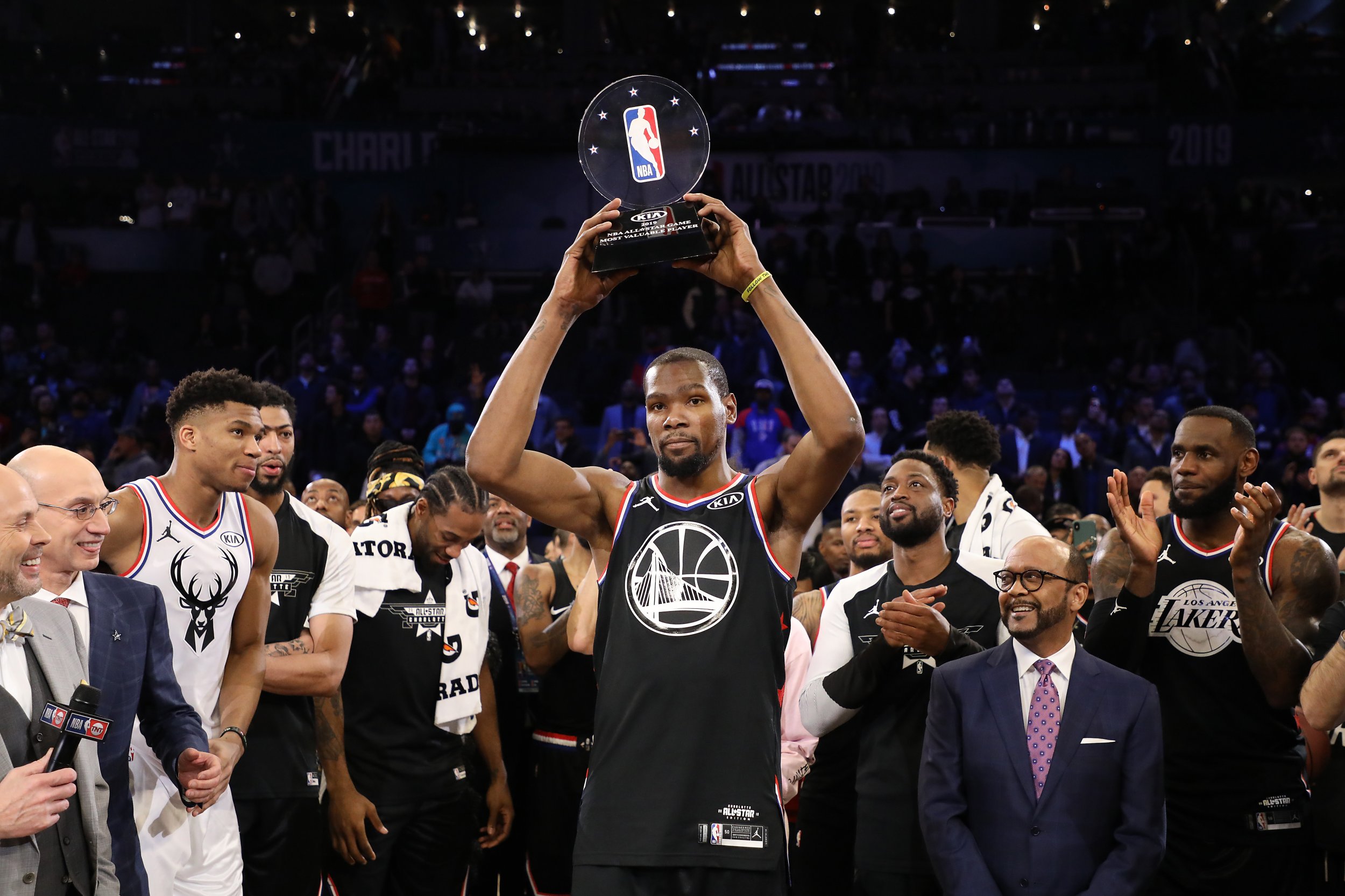 Giannis Antetokounmpo scores 30 to help Team LeBron James beat Team Kevin  Durant in NBA all-star game