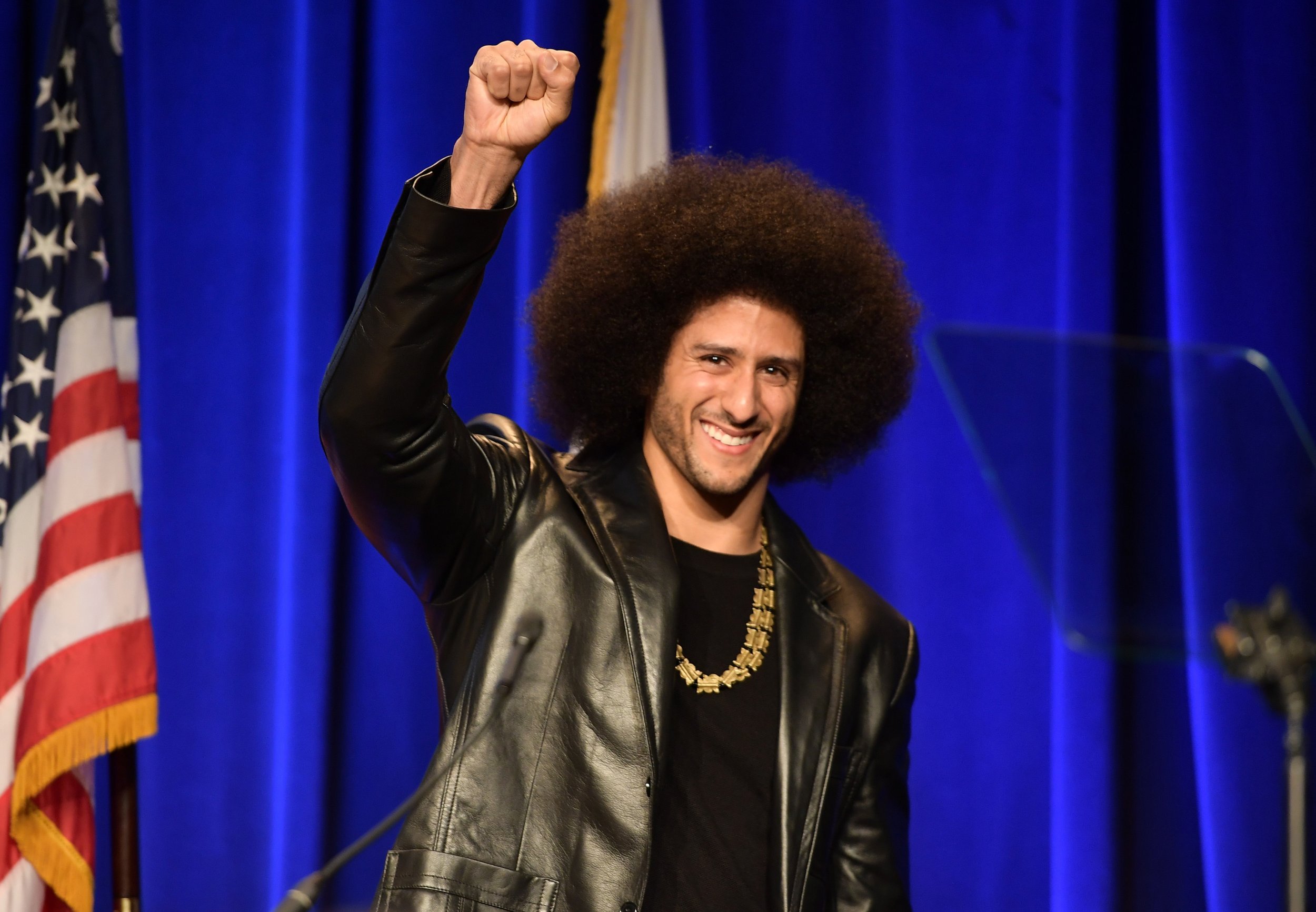 Should the New England Patriots sign Colin Kaepernick?