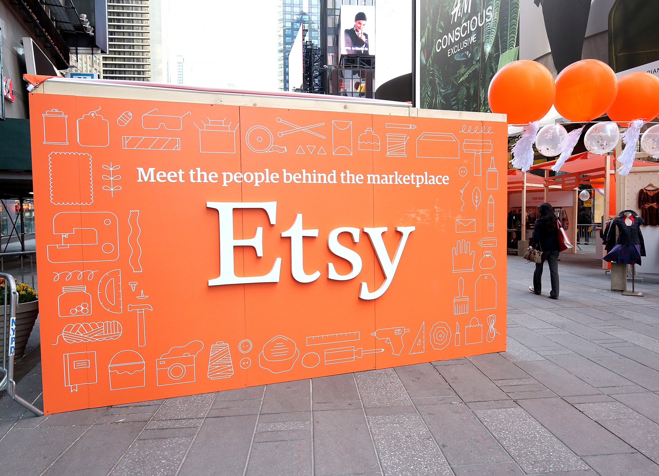 is-etsy-down-users-report-site-outage-issues-checking-shops