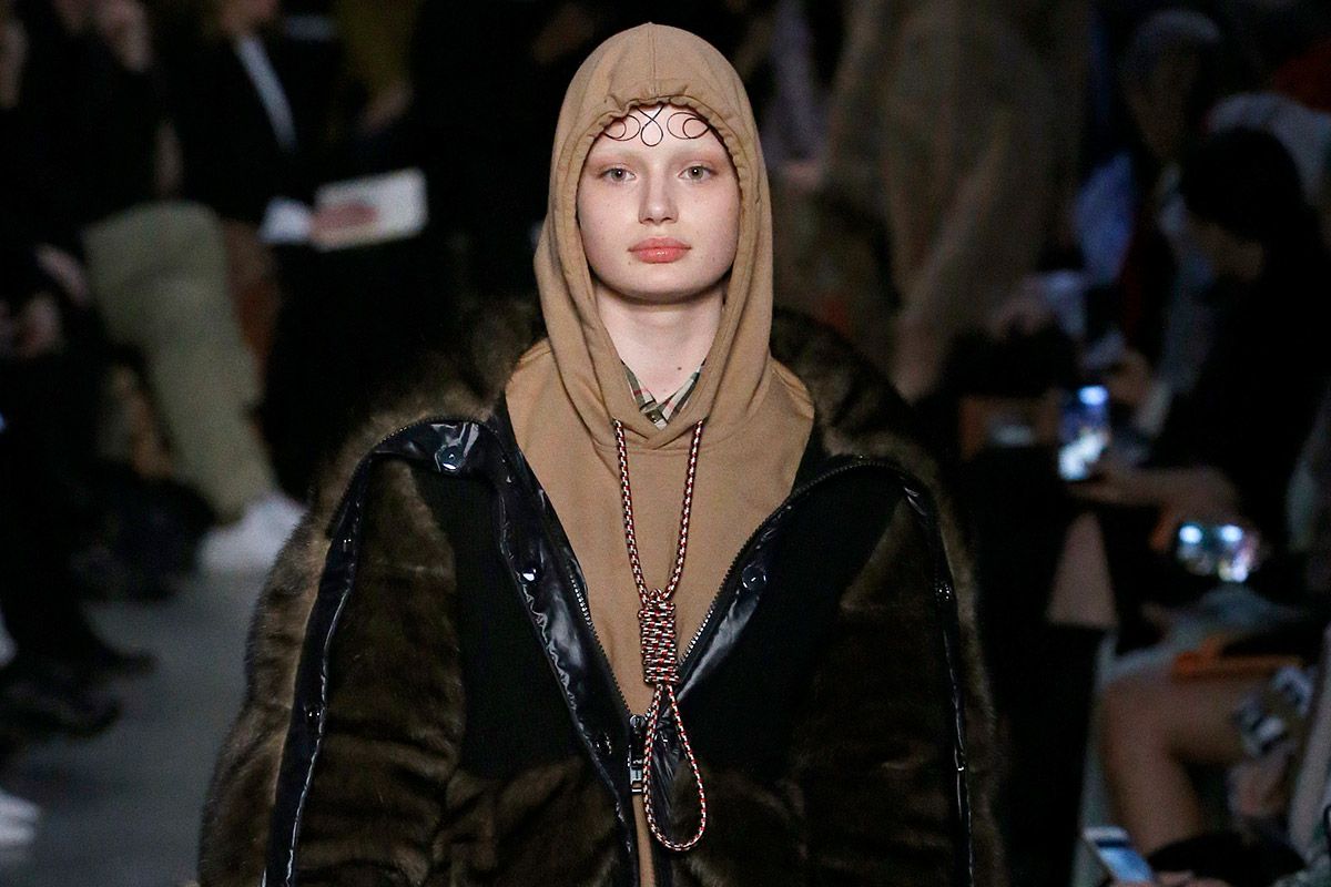 Burberry Debuts 'Suicide' Hoodie With Noose Around Neck and Quickly ...