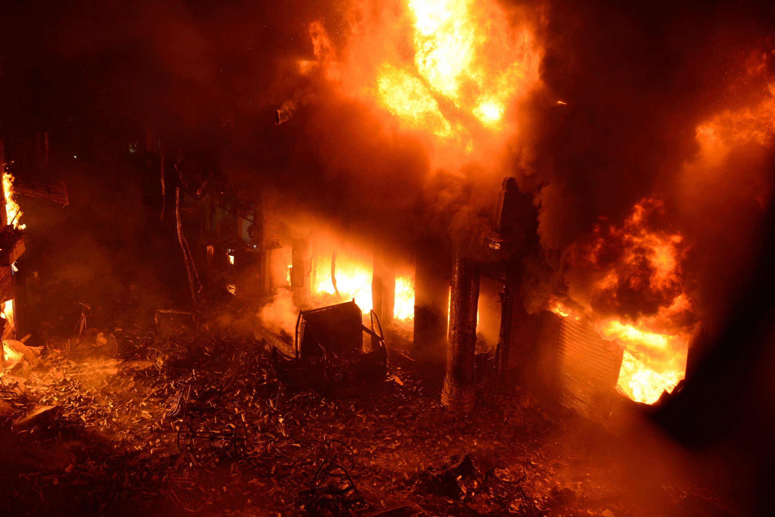 Dhaka fire Bangladesh apartments trapped warehouses