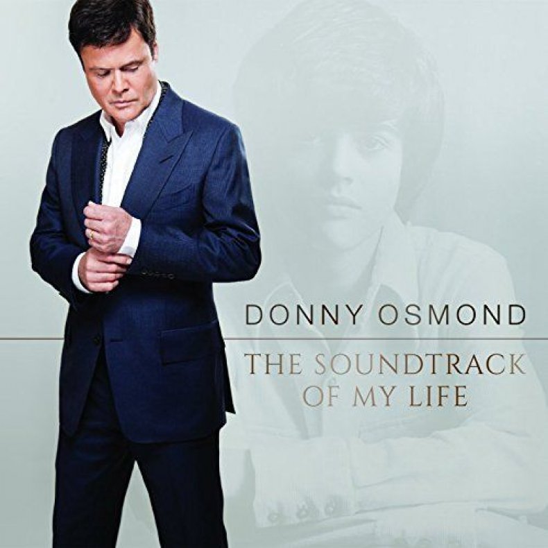 Masked, singer, peacock, weird, al, gay, blurred, lines, inspiration, donny, osmond, partner, Neil, Patrick, Harris, albums, height, harry, Connick, jr, clues, spoilers, identity, revealed, magician, magic
