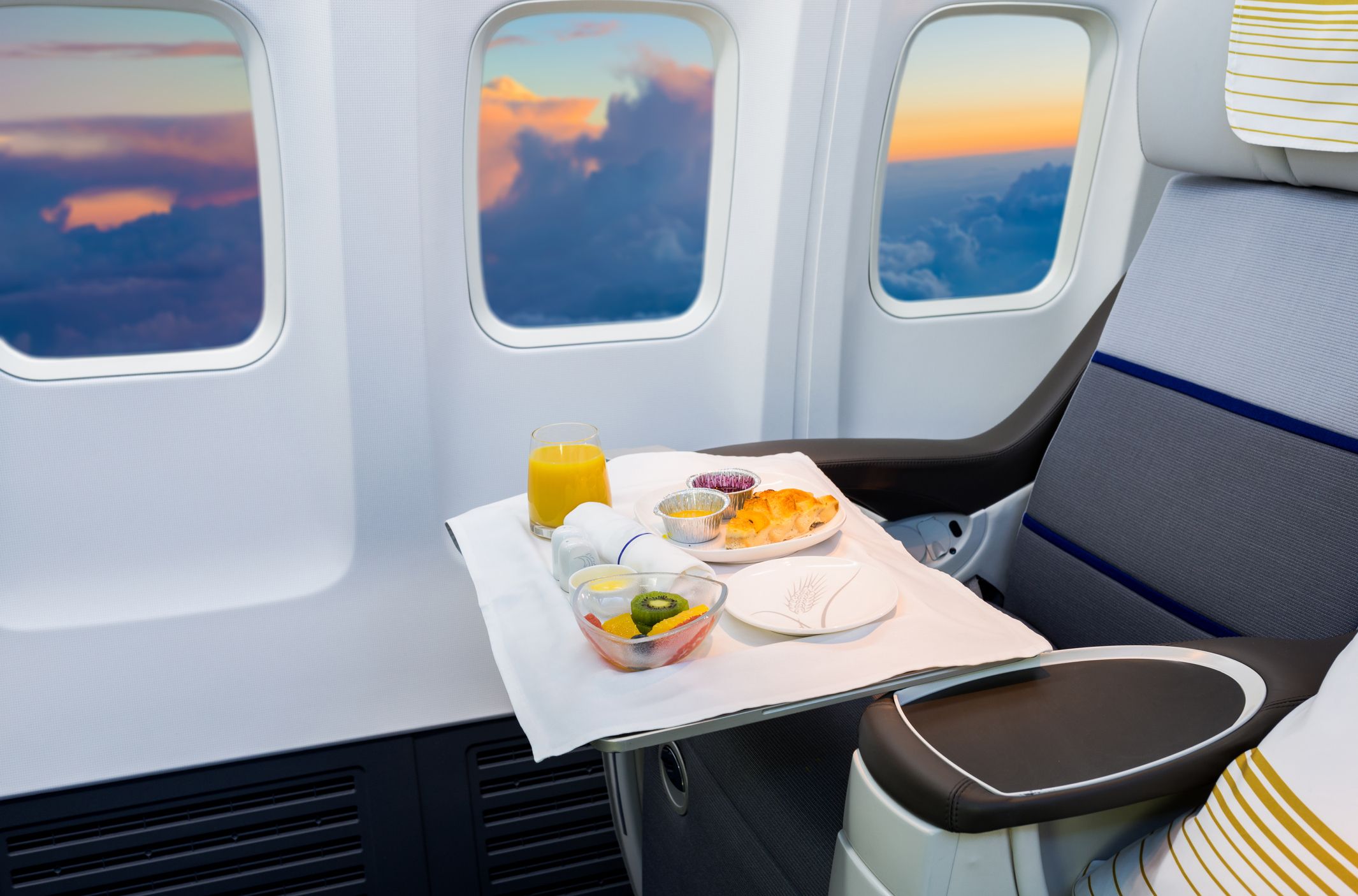 Best Ways To Book Lufthansa First Class with Points [Step-by-Step]