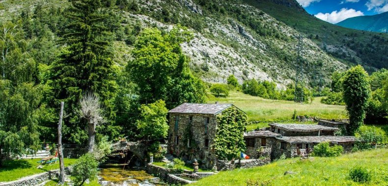 Best Walking Tours - Alps to the Mediterranean