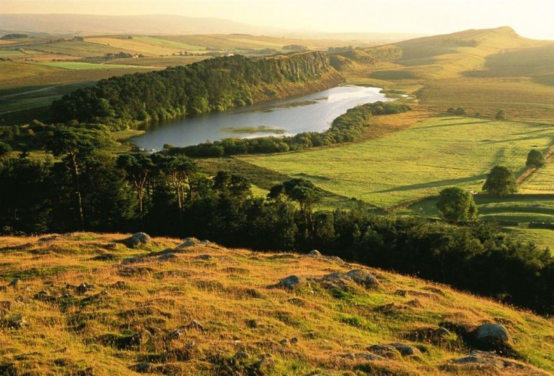 Best Walking Tours - Explore Hadrian’s Wall on the National Trail in England