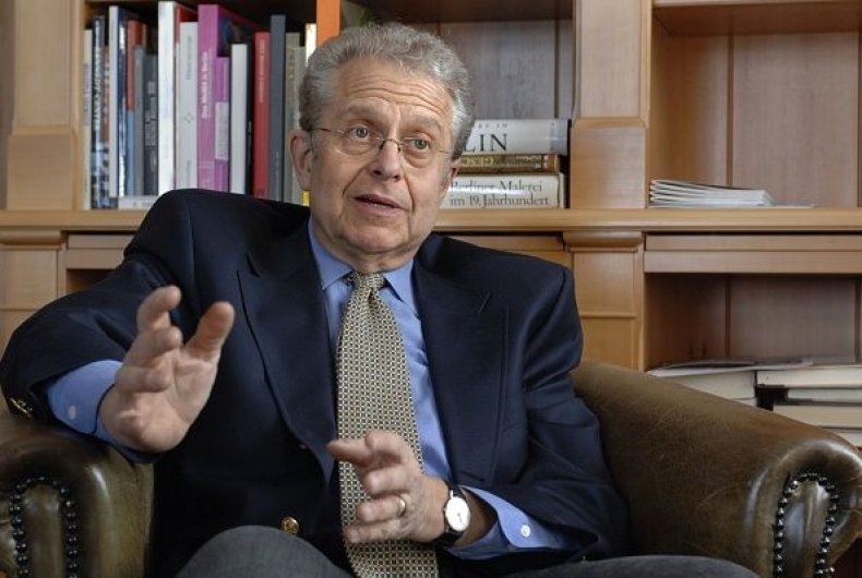 laurence tribe slams trump legal defense