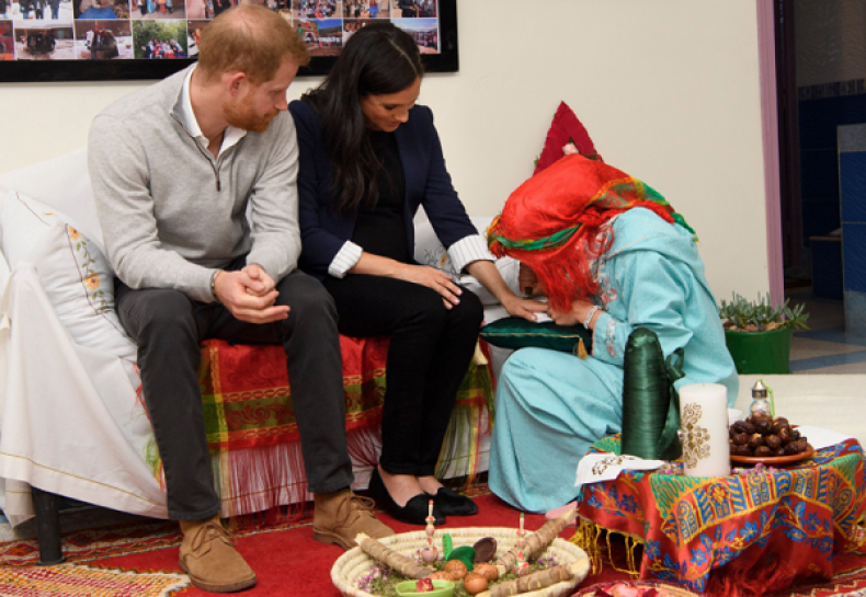 Pictures of Pregnant Meghan Markle and Prince Harry Greeting Children in Morocco and More Photos of Couple's Trip (1341942)
