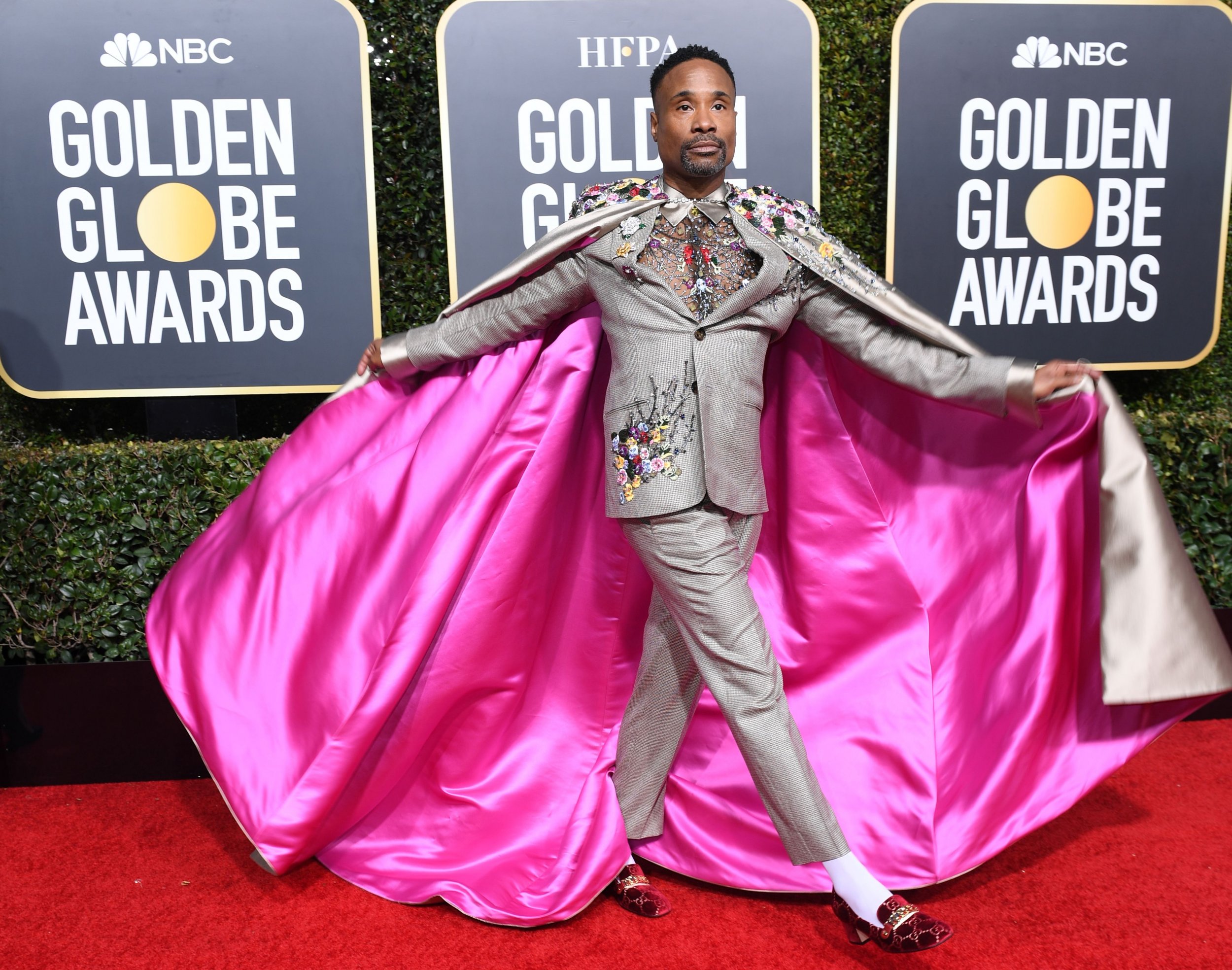 Oscars 2019: Billy Porter kicks off red carpet fashion in velvet tuxedo gown  - ABC7 Los Angeles